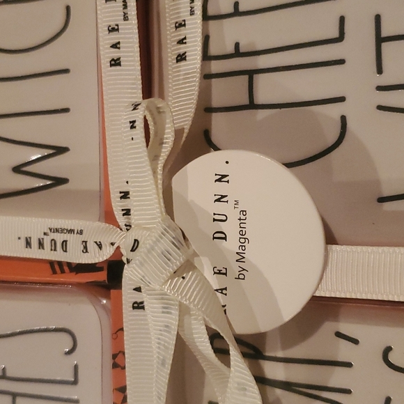 Rae dunn boxed new 4 awesome white black writing 4 gorgeous ceramic coasters - Picture 3 of 3